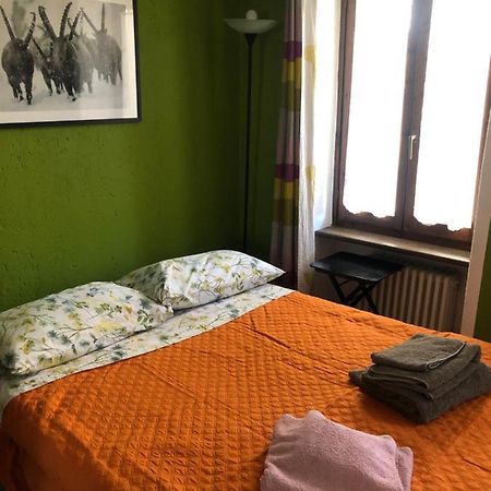La Casa Di Rox Ad Aosta - Small Holiday Apartment In Central Aosta - Alloggio Ad Uso Turistico - Vda - Aosta - N 0304 Екстериор снимка
