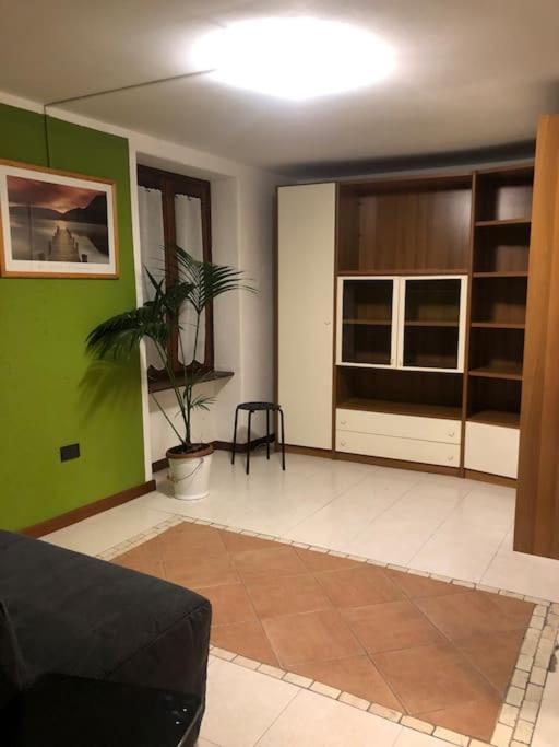 La Casa Di Rox Ad Aosta - Small Holiday Apartment In Central Aosta - Alloggio Ad Uso Turistico - Vda - Aosta - N 0304 Екстериор снимка