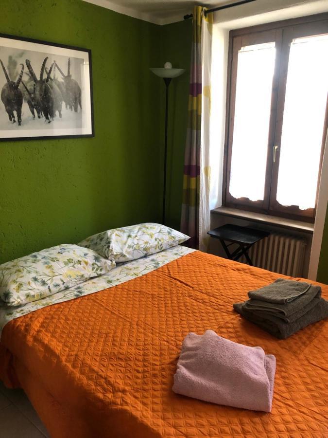 La Casa Di Rox Ad Aosta - Small Holiday Apartment In Central Aosta - Alloggio Ad Uso Turistico - Vda - Aosta - N 0304 Екстериор снимка